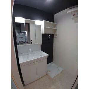 Room image 12