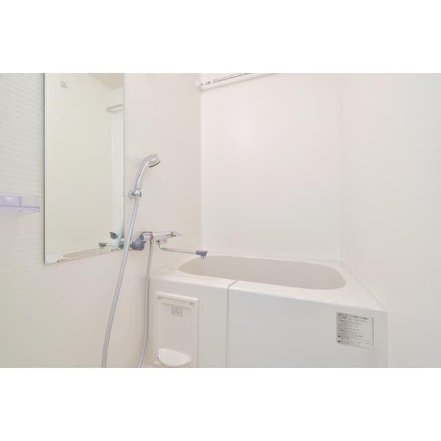 Room image 11