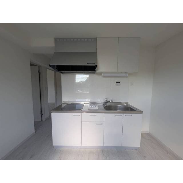 Room image 9