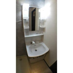 Room image 10