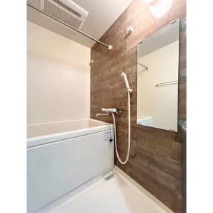 Room image 9