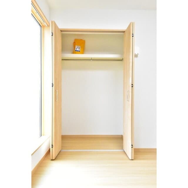 Room image 13