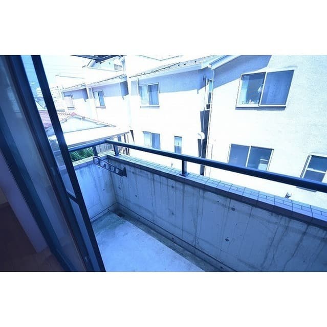 Room image 9