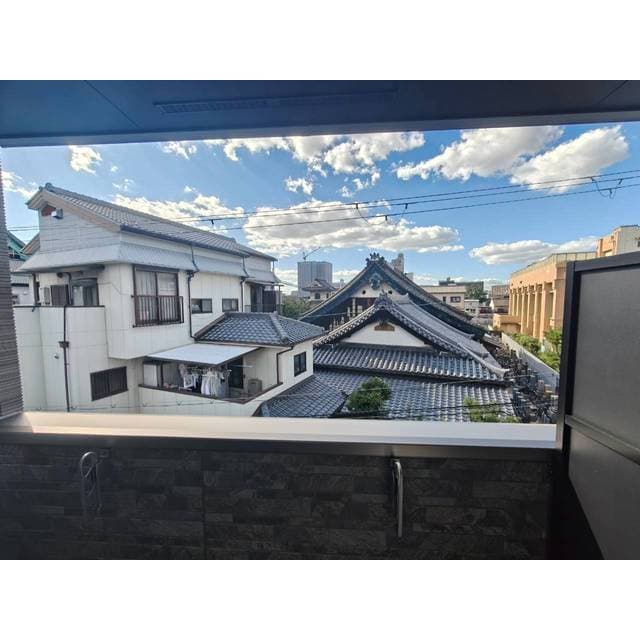 Room image 16