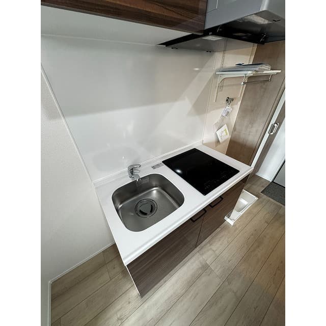 Room image 12