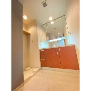 Room image 13
