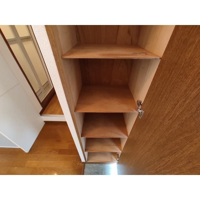 Room image 16