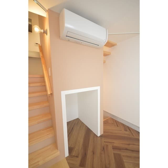 Room image 12