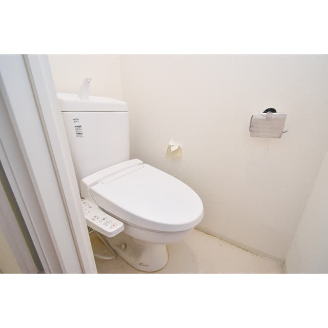Room image 13