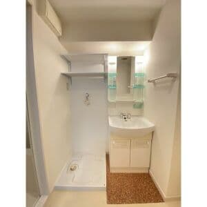 Room image 13