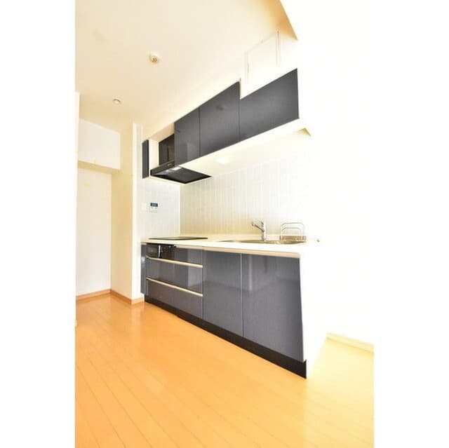 Room image 13
