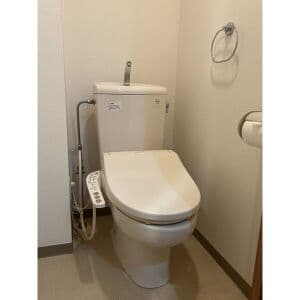 Room image 11
