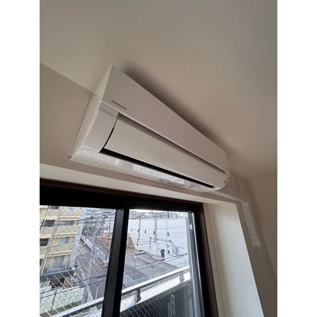 Room image 13