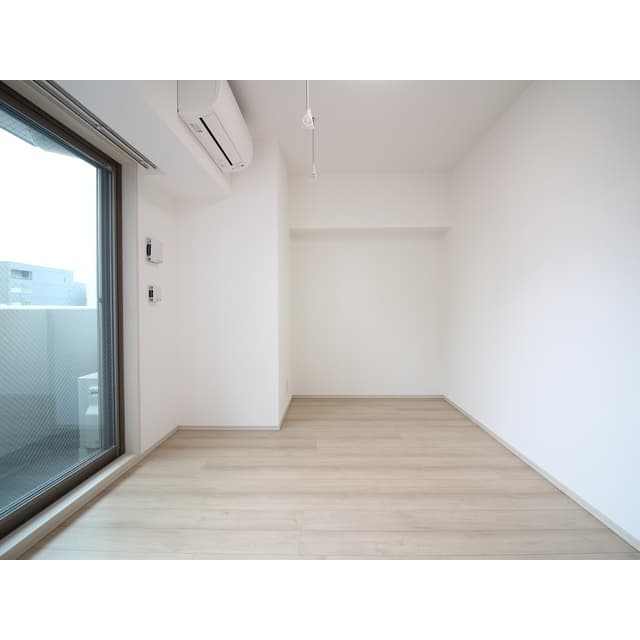 Room image 14
