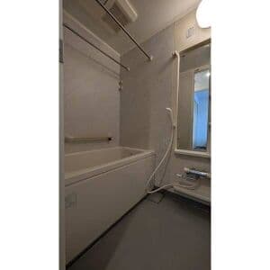 Room image 9