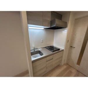 Room image 15