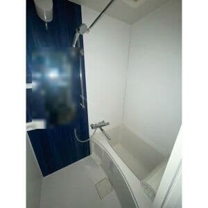 Room image 12