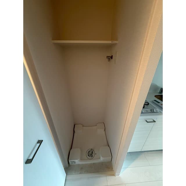 Room image 15