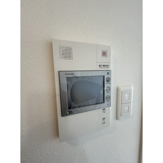 Room image 11