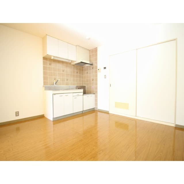 Room image 15