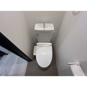 Room image 10