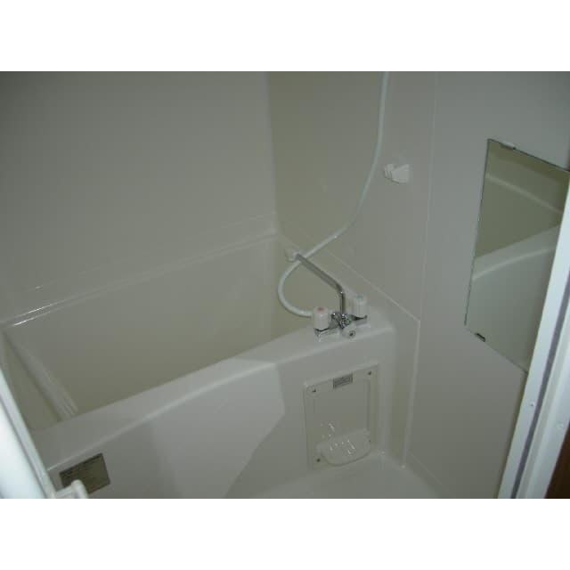 Room image 16