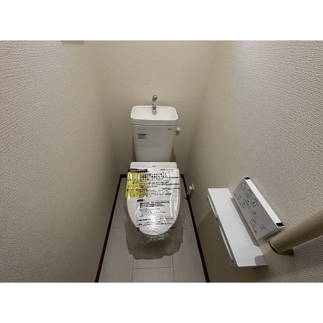 Room image 14