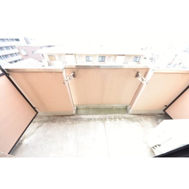Room image 14