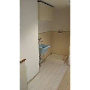 Room image 16