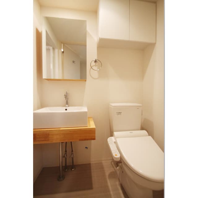 Room image 13