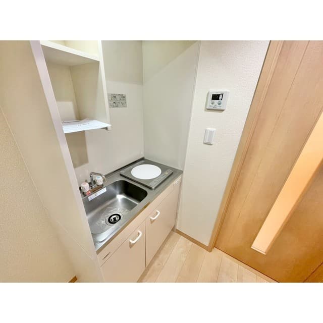 Room image 9