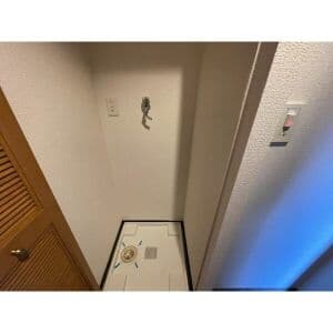 Room image 13