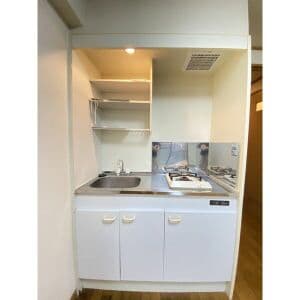 Room image 10