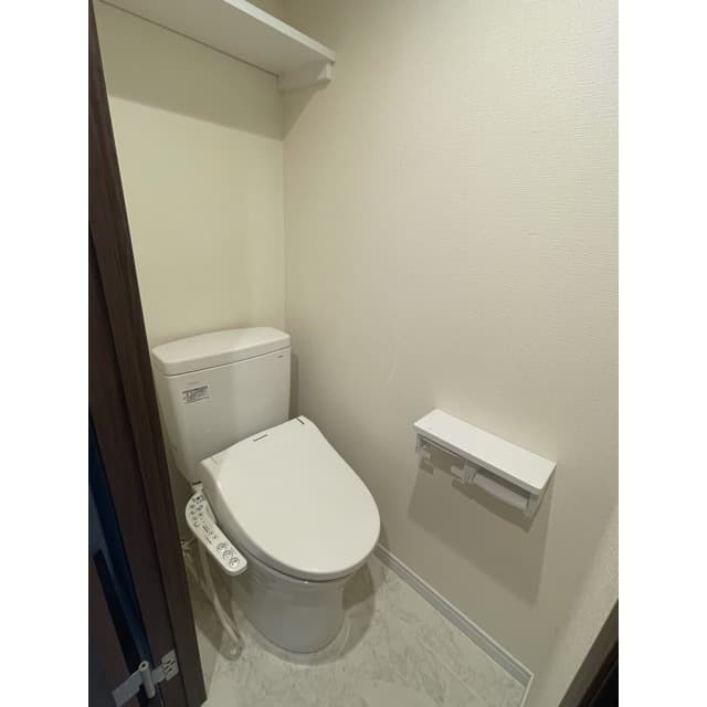Room image 10