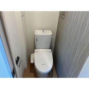 Room image 8