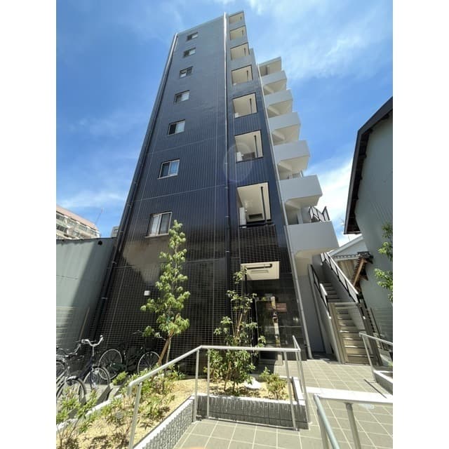 Main Image