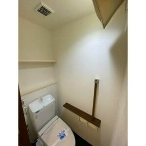 Room image 13