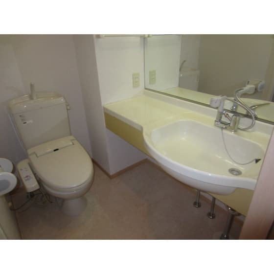 Room image 10
