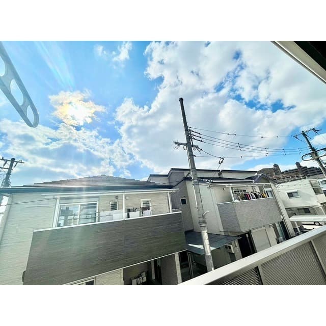 Room image 11