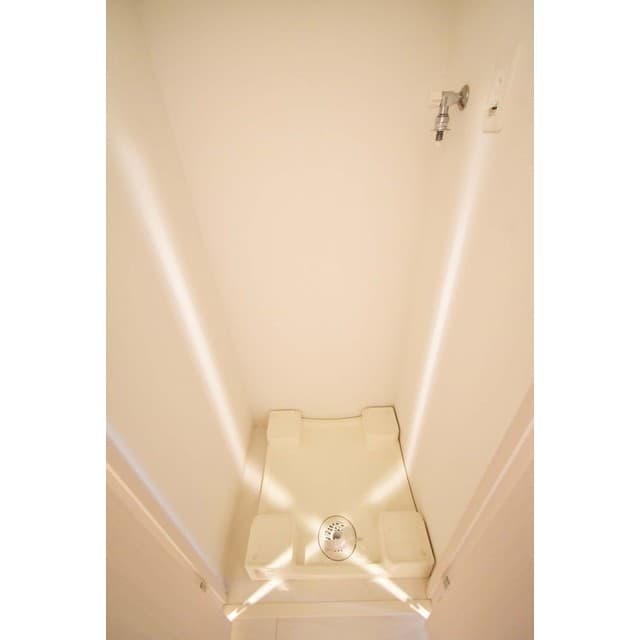 Room image 13