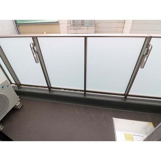 Room image 12