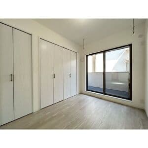 Room image 10