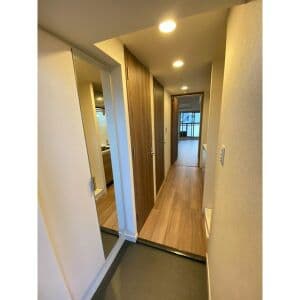 Room image 12