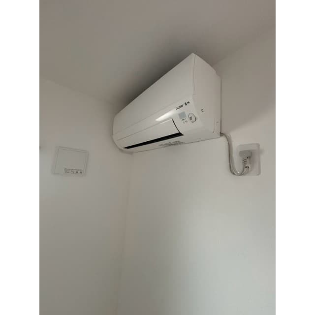 Room image 16