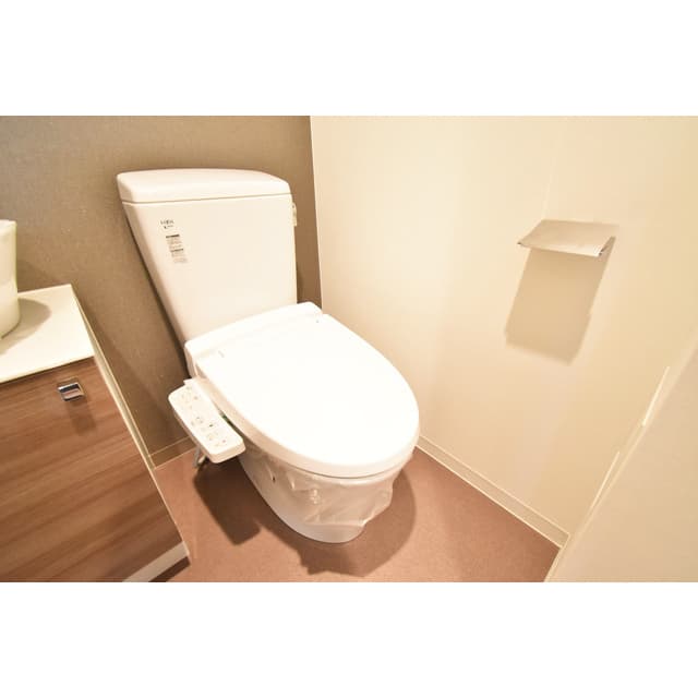 Room image 10