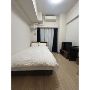 Room image 8