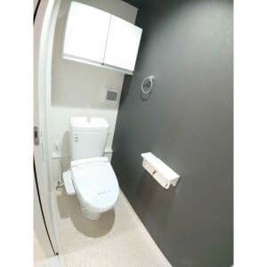 Room image 8