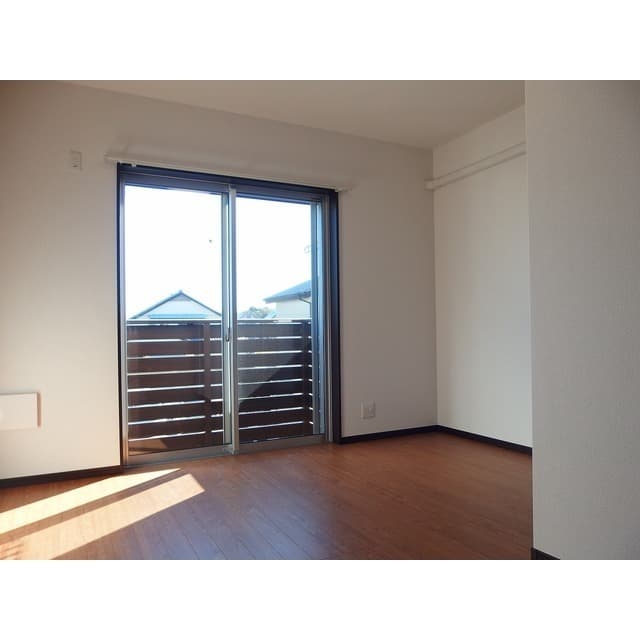 Room image 13