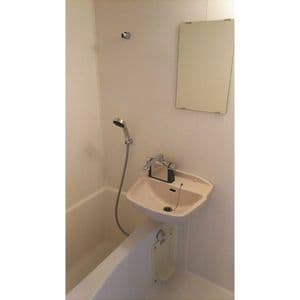 Room image 10