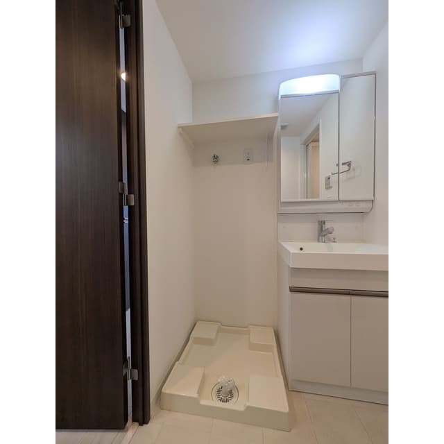 Room image 14